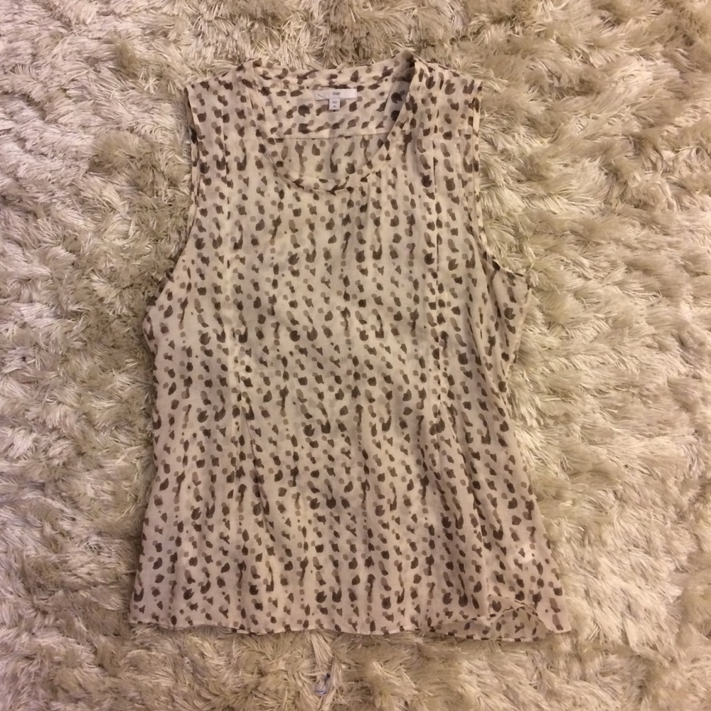 Sleeveless Gap blouse